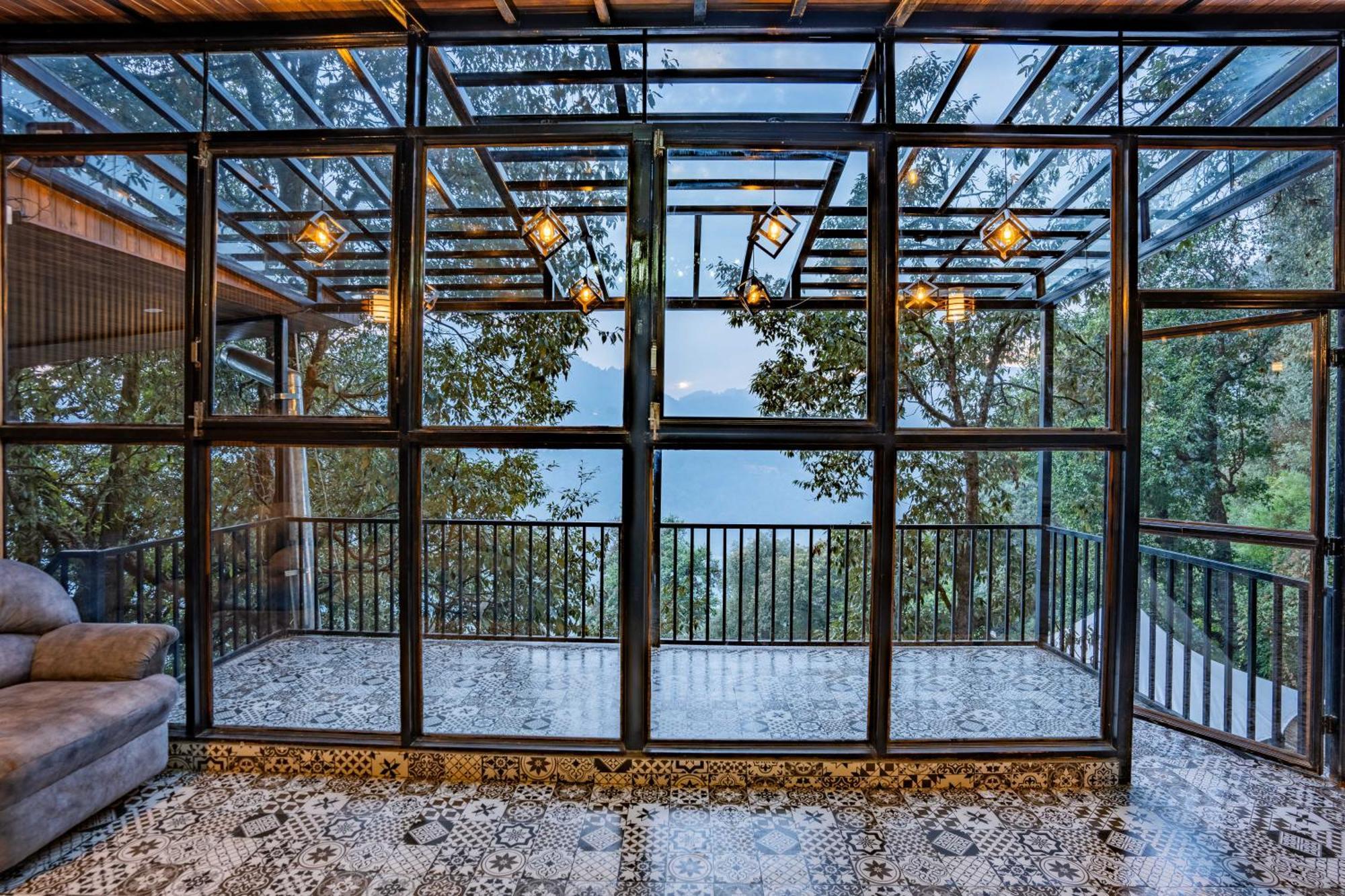 The Whispering Oaks Hotel Нейнитал Екстериор снимка