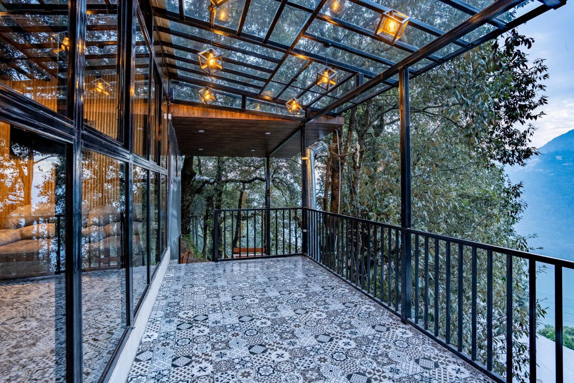 The Whispering Oaks Hotel Нейнитал Екстериор снимка