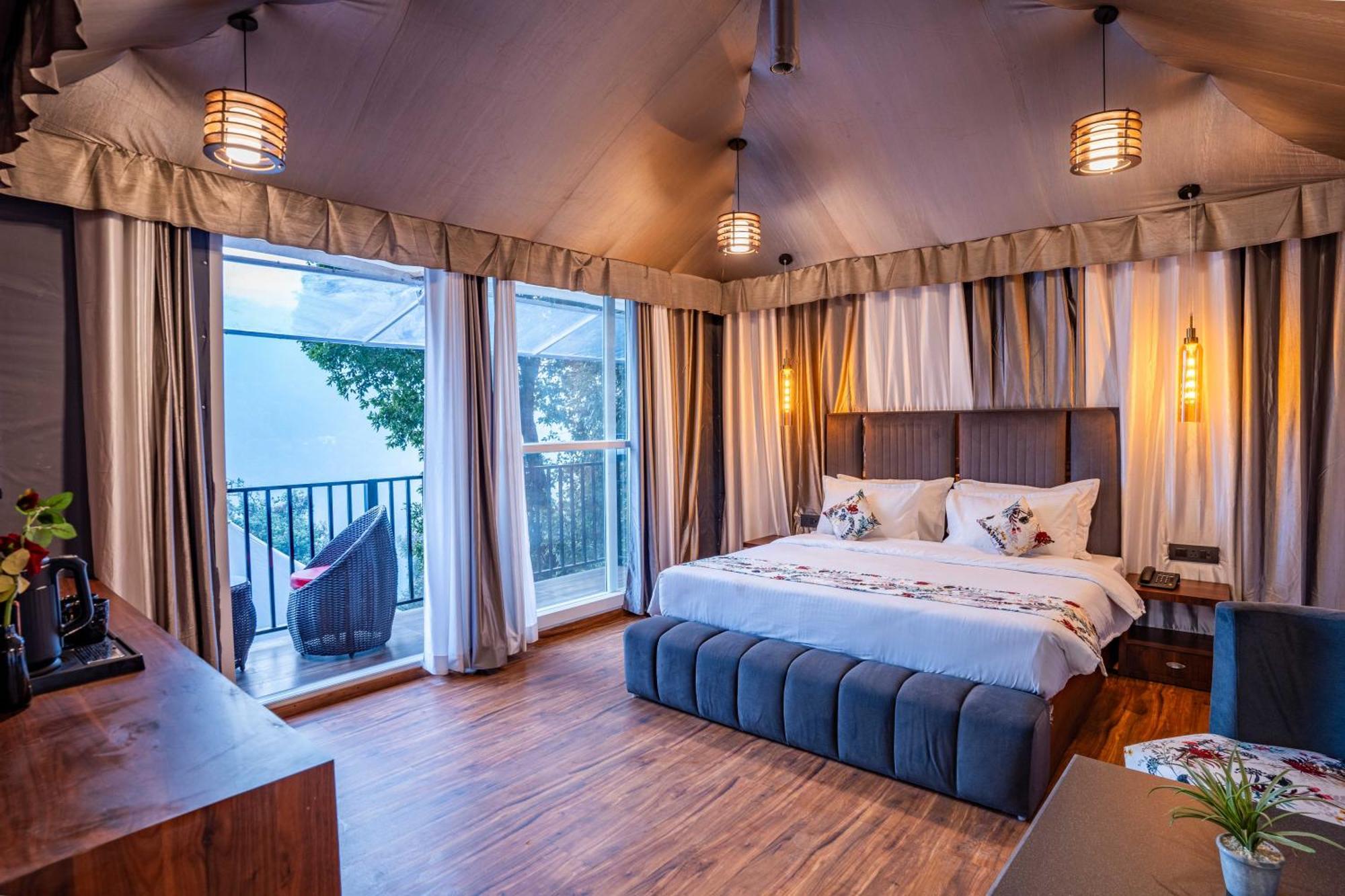 The Whispering Oaks Hotel Нейнитал Екстериор снимка